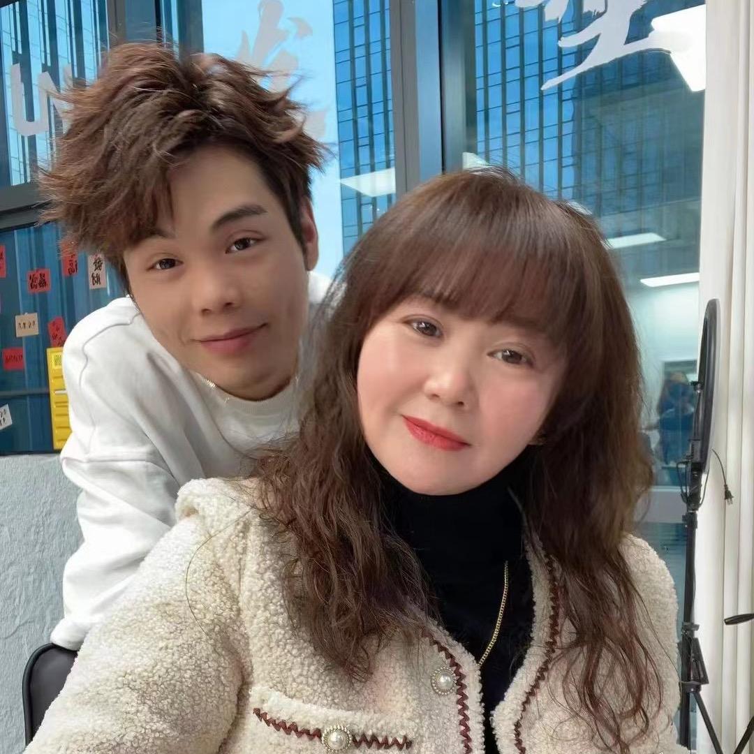 梦醒时分（拒绝私聊)