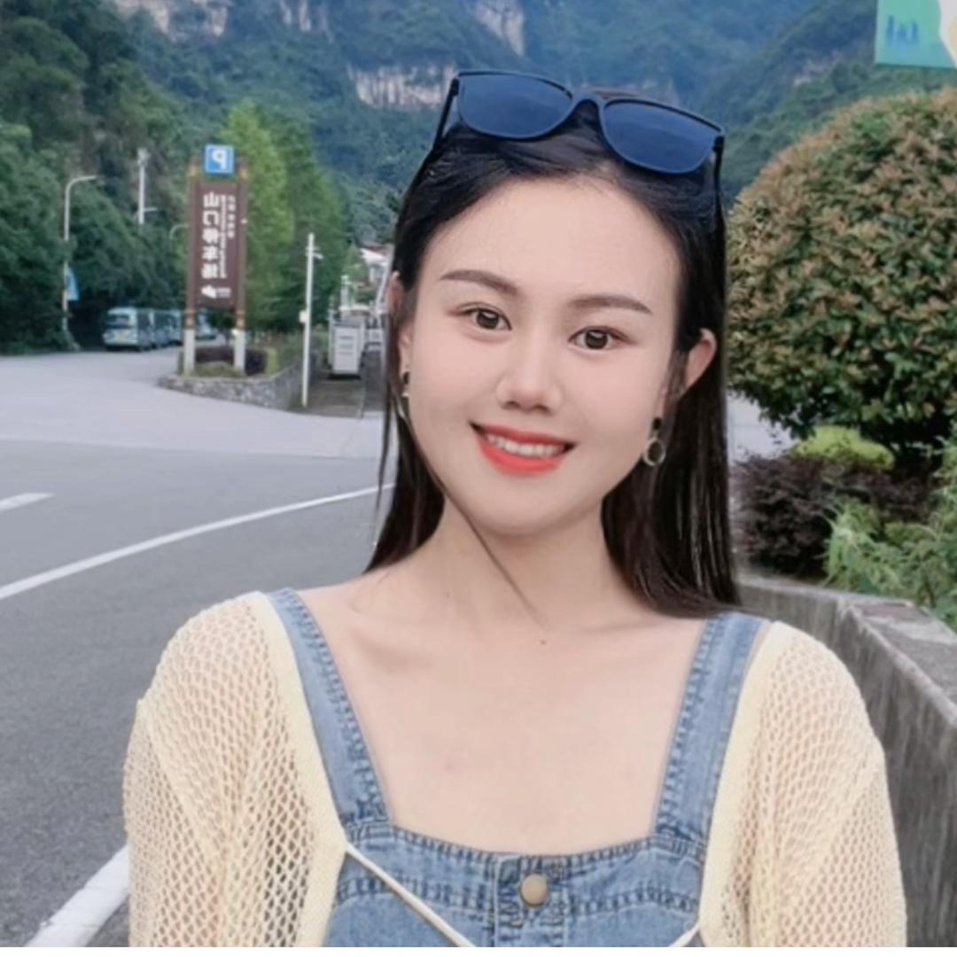 阿喻旅游（内蒙额济纳胡杨林）