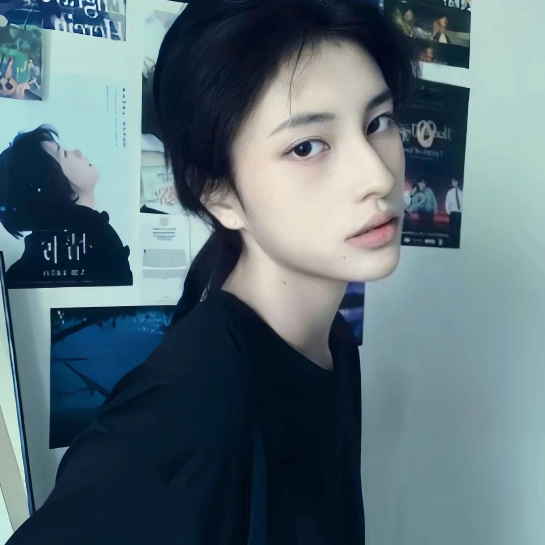 忧郁总裁兜不住屎被护工吊打