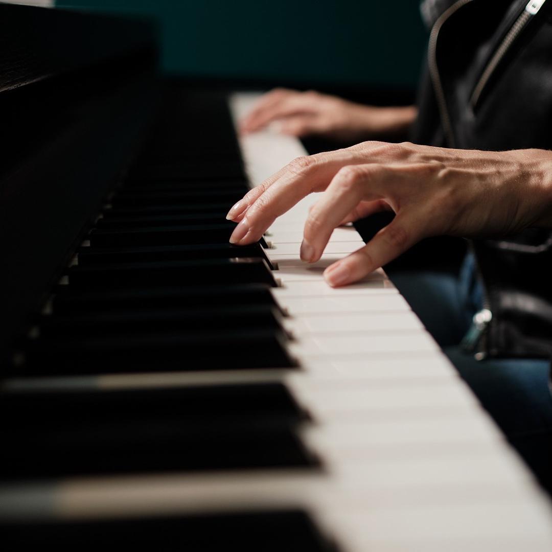 飞鸣琴行(赣榆吾悦广场店)