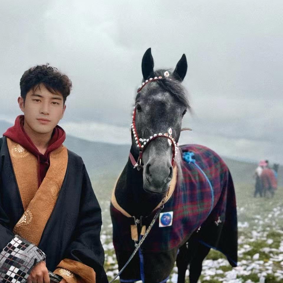 ༄ཉི་དང་