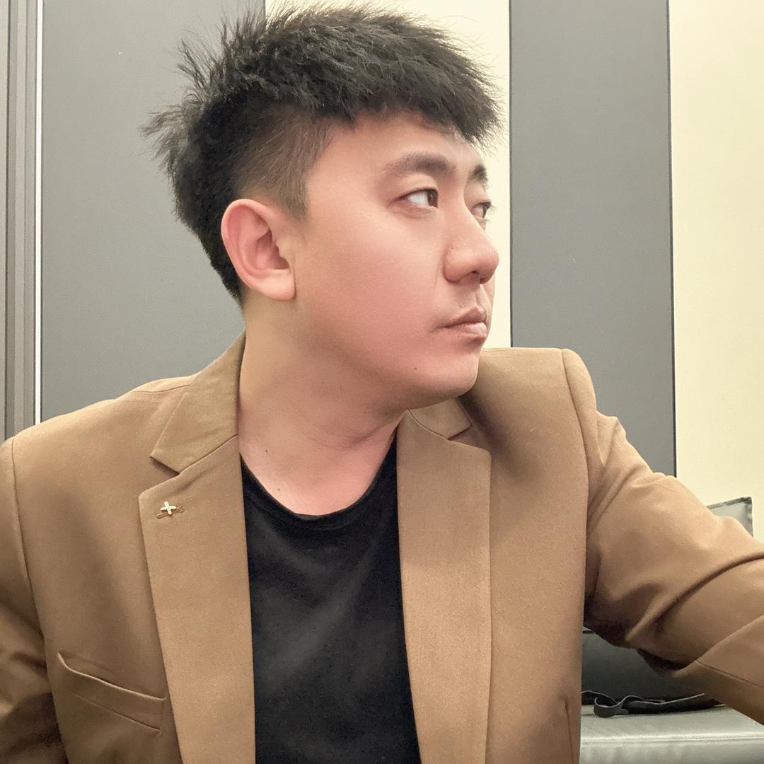 路人张小白
