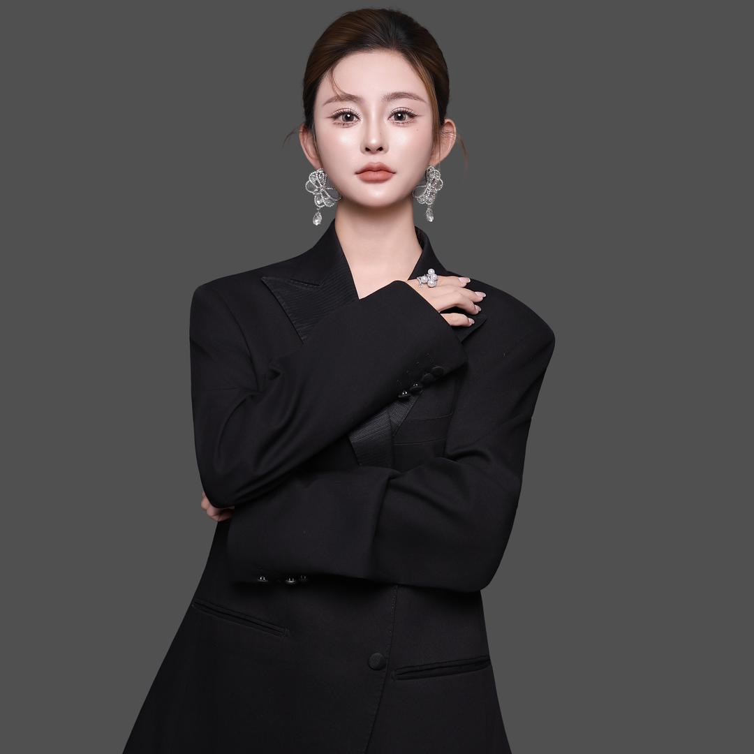 化妆师欣欣～专注问题性肌肤