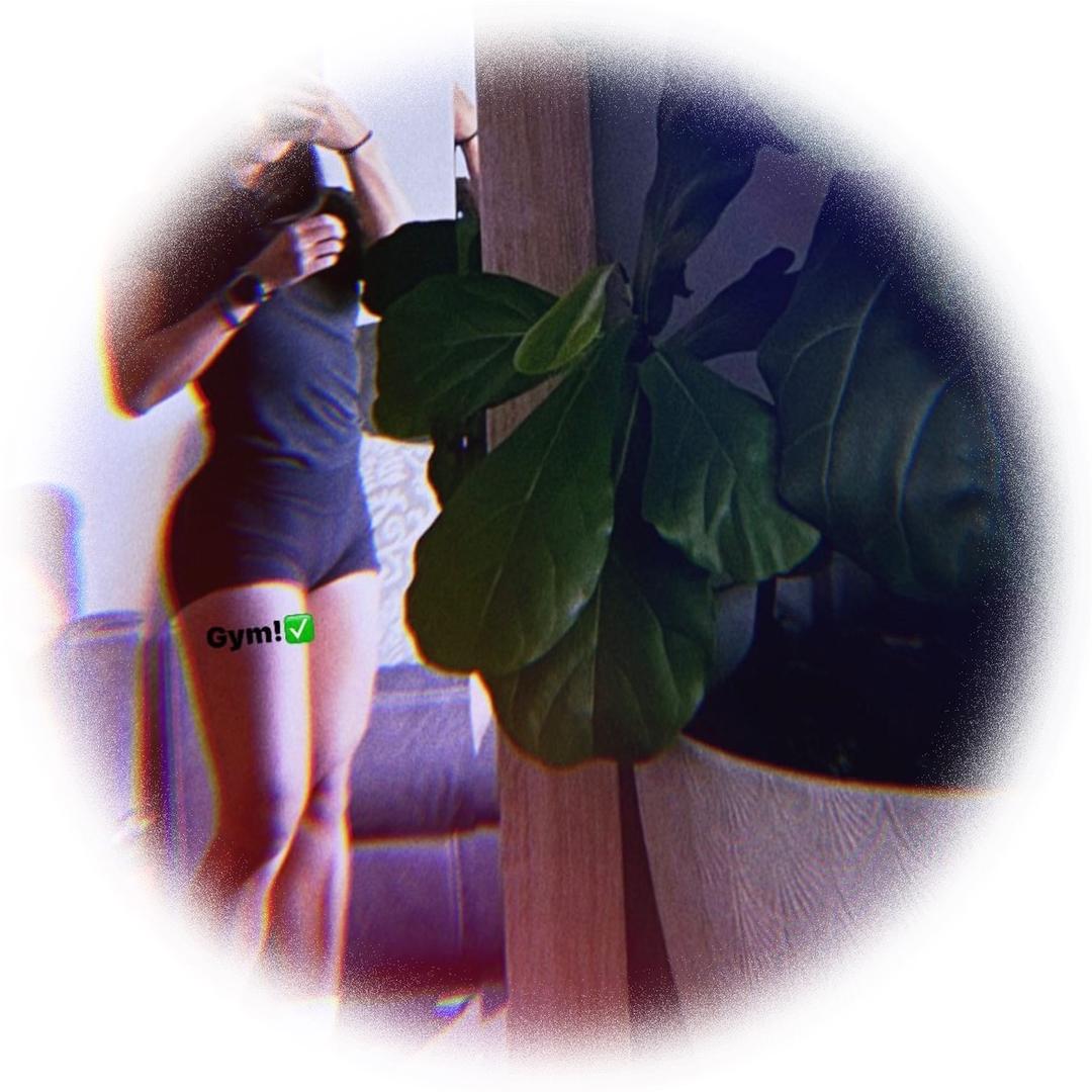 唯薇𝓘𝓃 𝓂𝓸𝓉𝒾𝓸𝓃