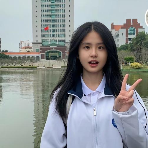 小鹿美美2⃣️