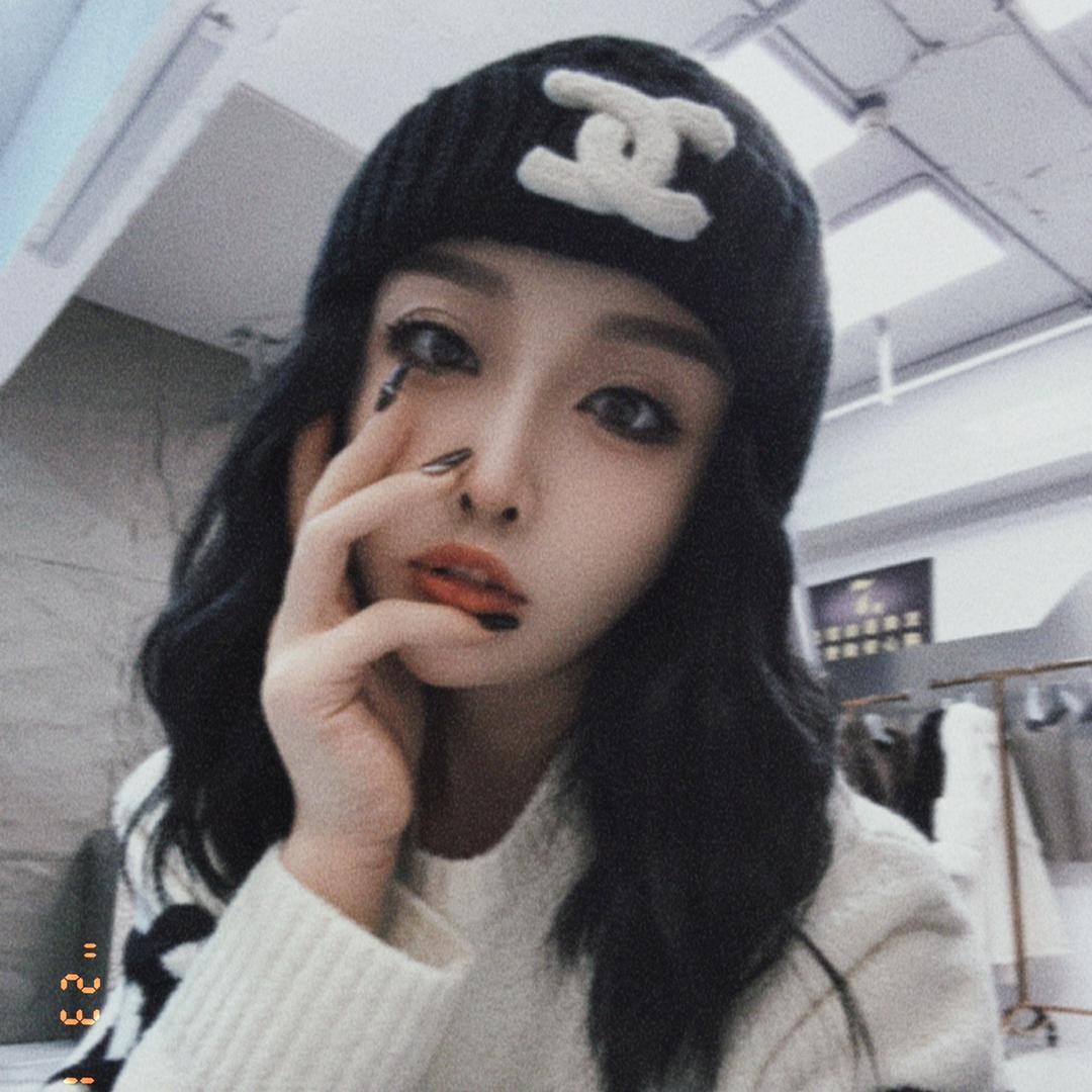 婷大漂亮轻奢服饰