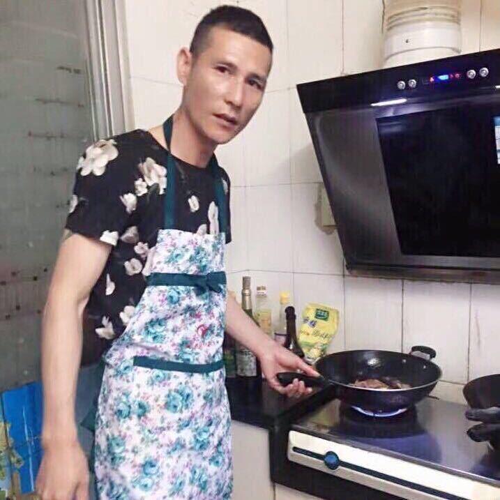 用户居家男人