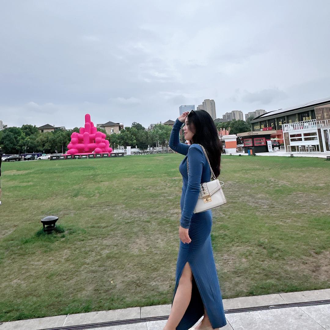 派派河静静