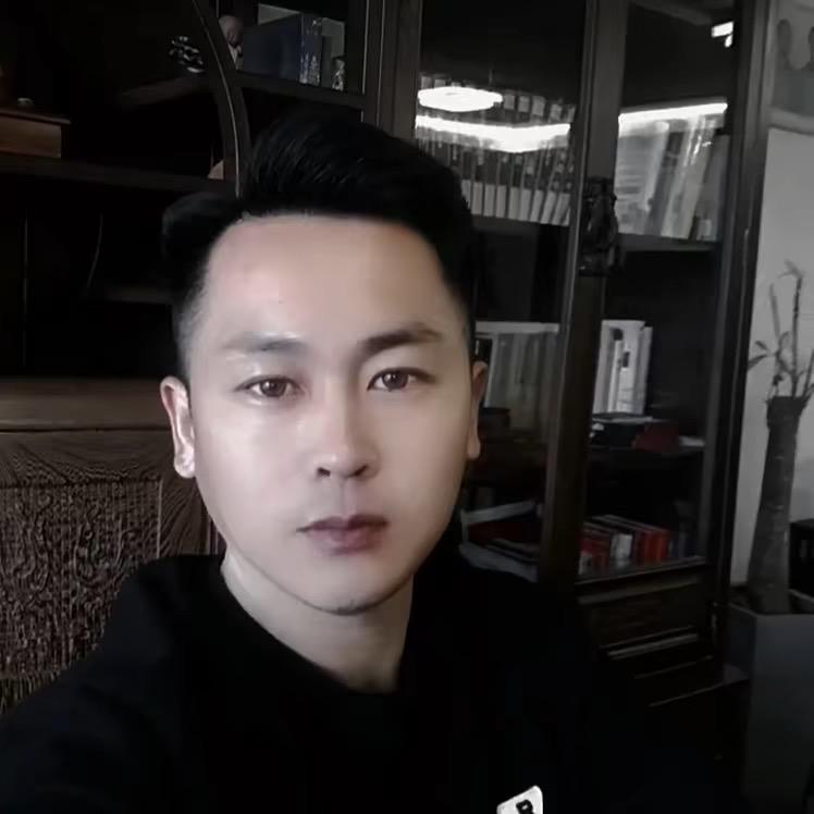 才家黑妹助理纪艺