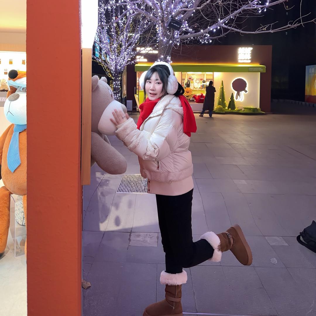 hi～我叫张小唯