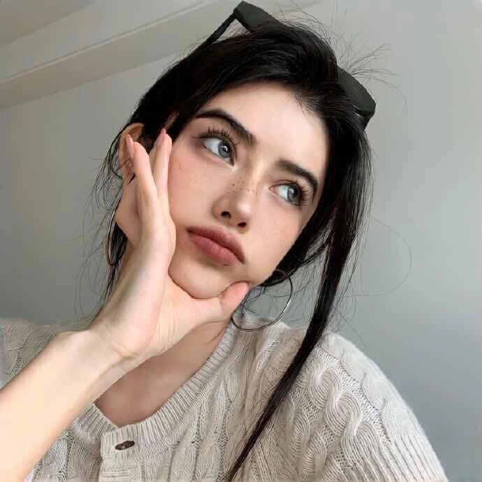 钱途光明的好运美女