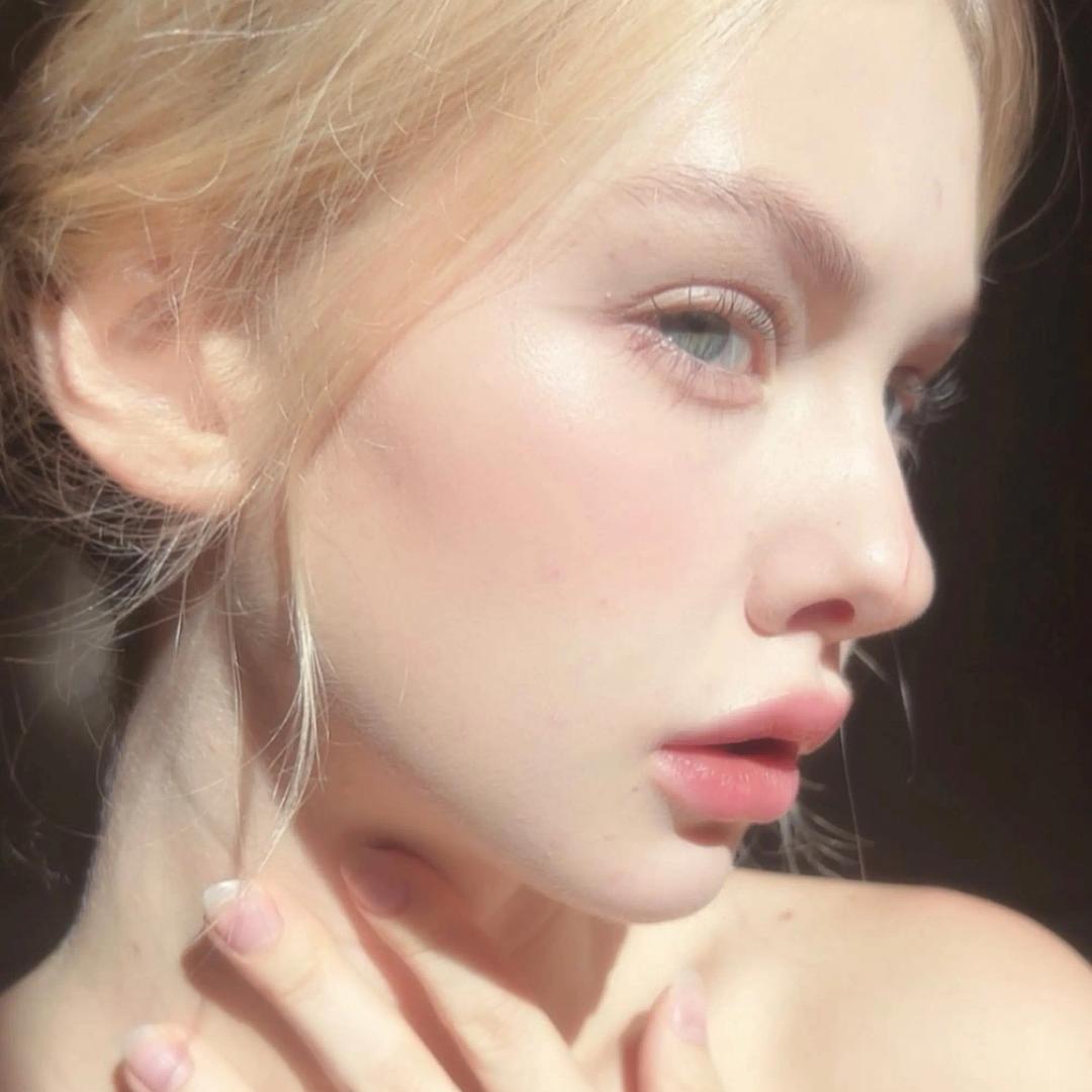 李JING.