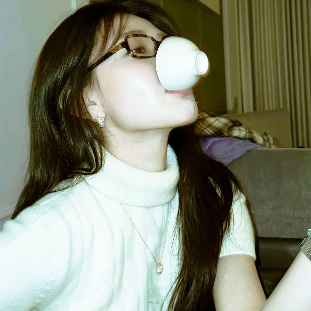 馋馋_