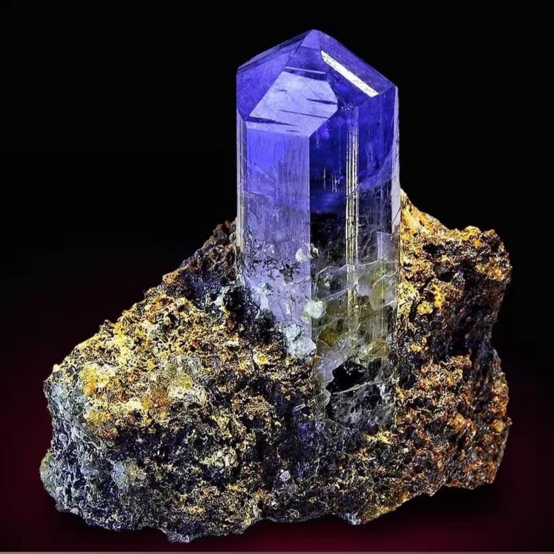 鼎润矿物晶体