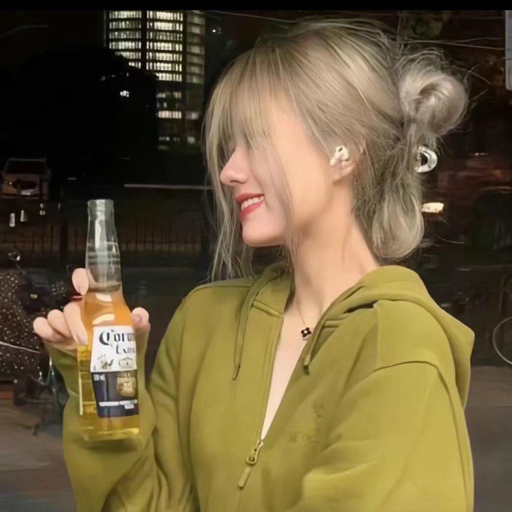 黑暗系恶魔小姐