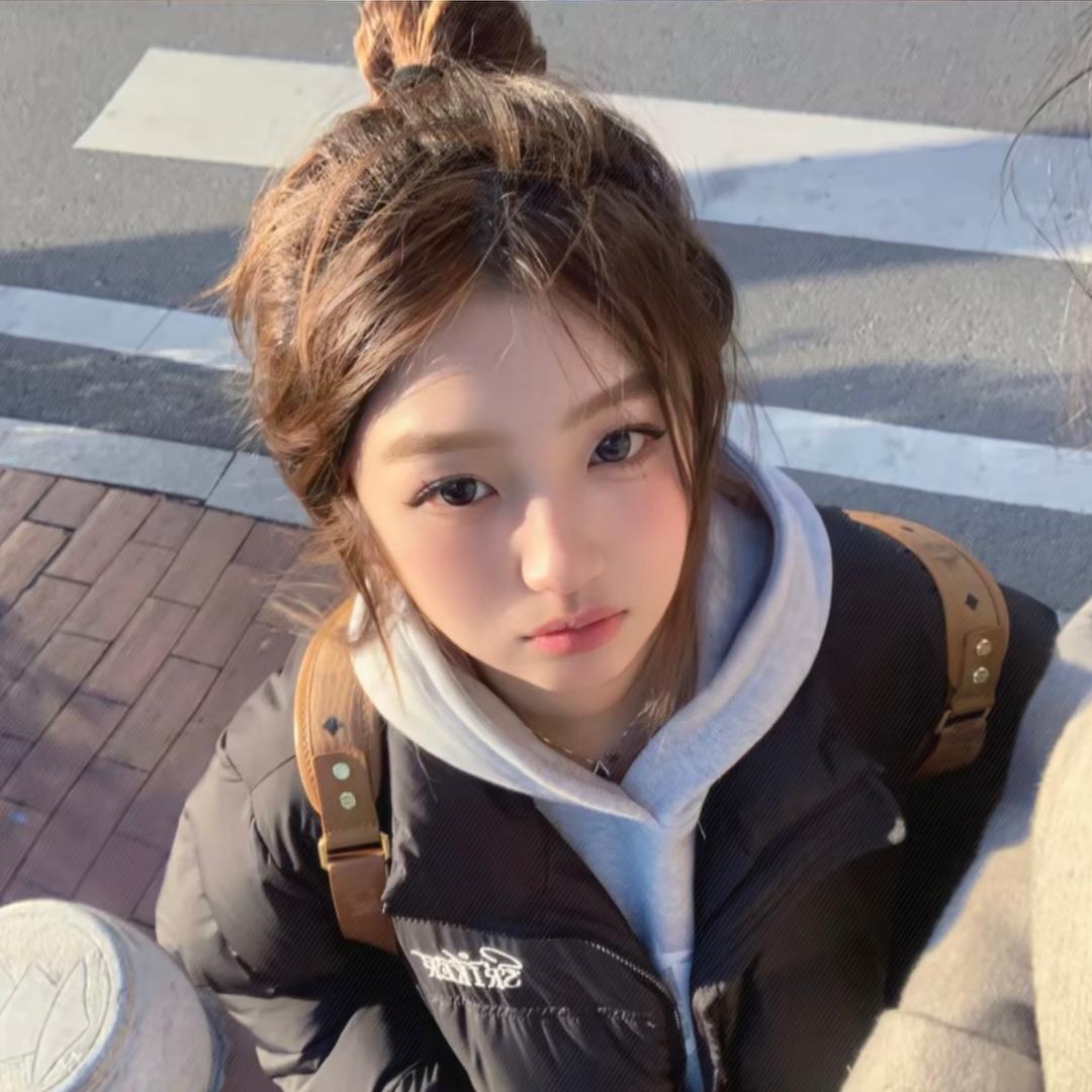 我没有嘟嘟唇 ^