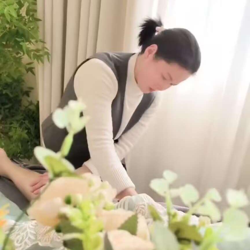 《太极养生馆》阿霞老师