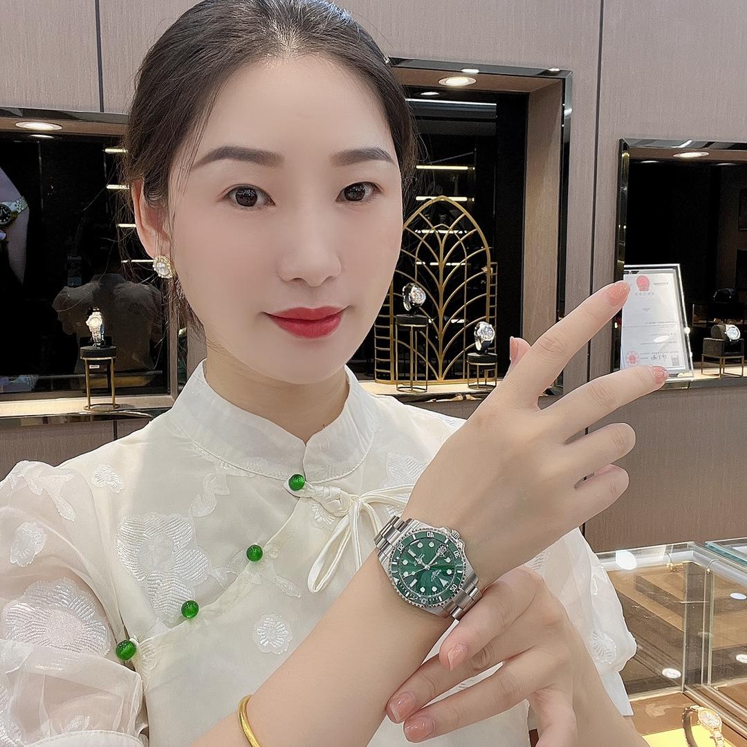 万象名品女士腕表店