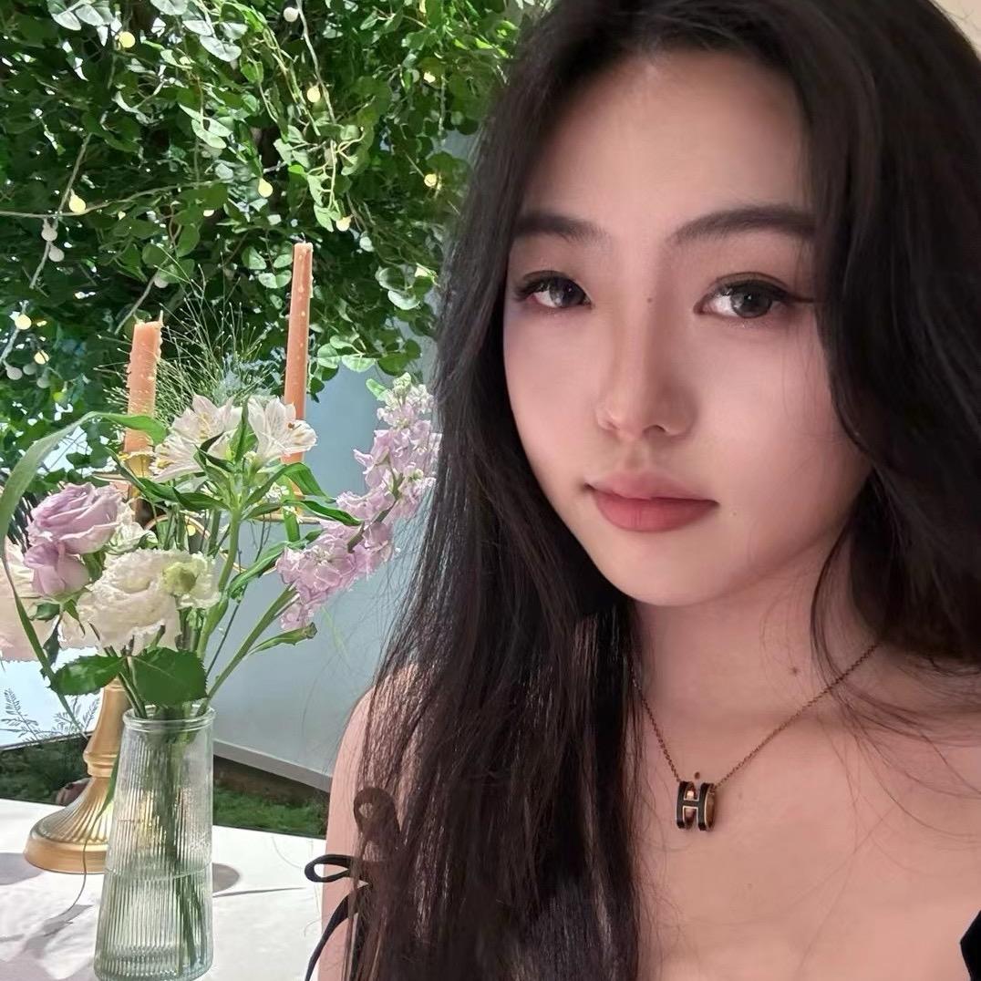 蕊儿。