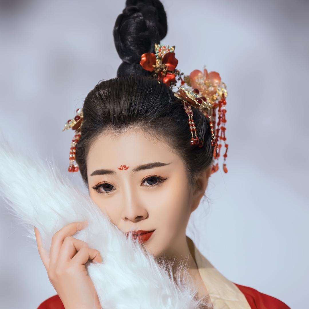 🐍胡灵儿🦊
