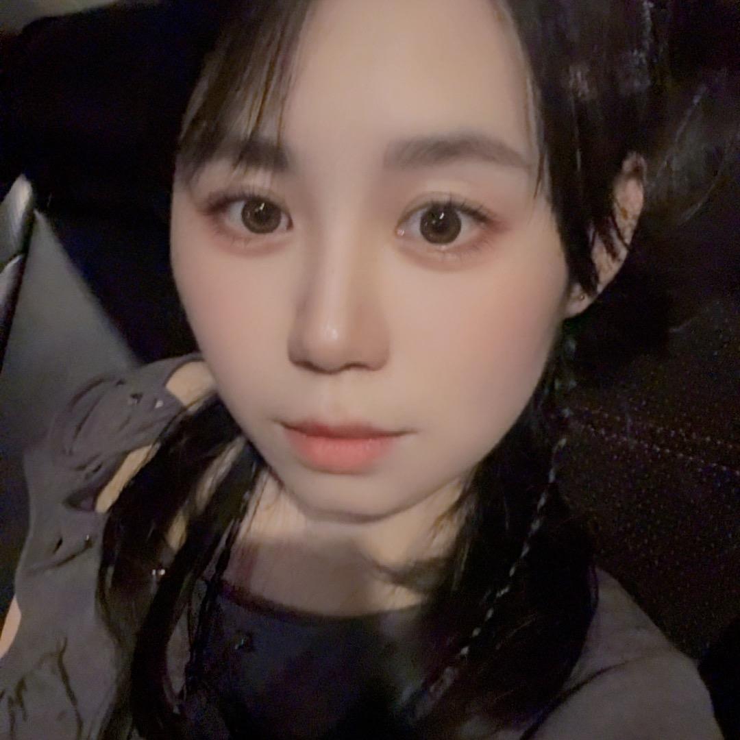 伊 伊