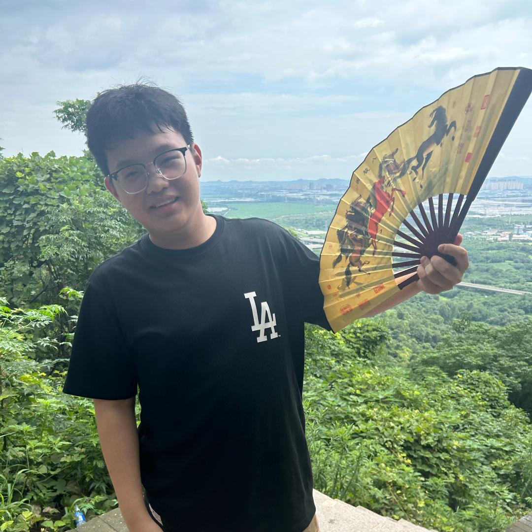 I.邱