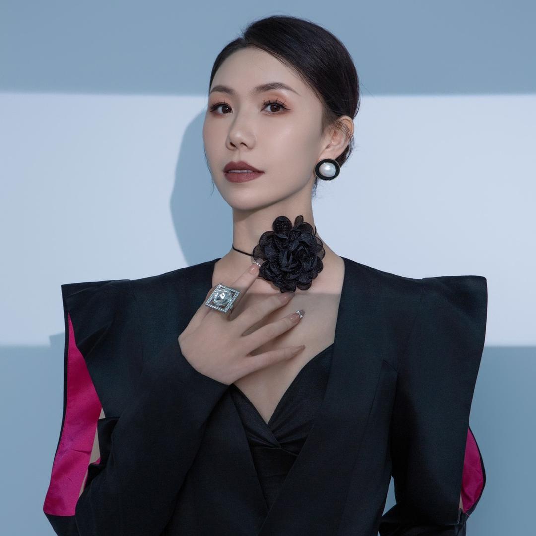 妈生皮高级肌肤设计师 巩悦