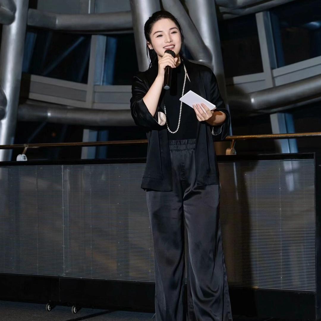 嘉桐大师姐