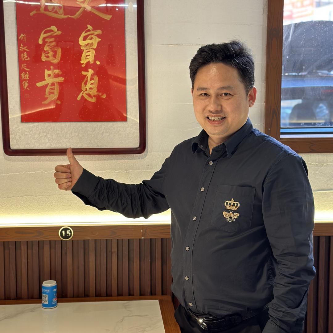 锋哥炭炉鸡煲美食
