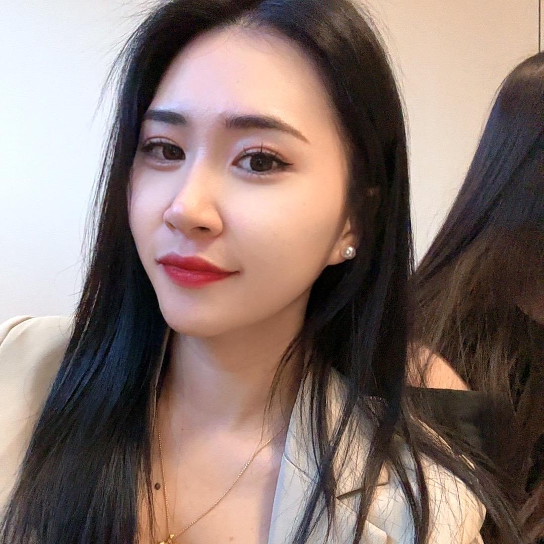 涵小妹『石屏钟秀街女主角』女装