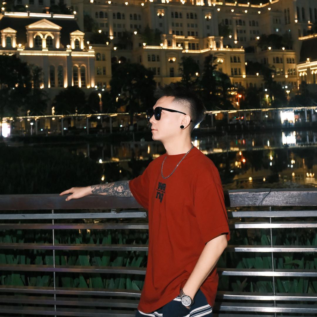 峨眉减龄发型设计Tony.唐