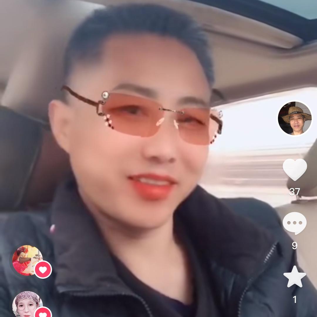 乔治爷爷（脆皮烤肠）