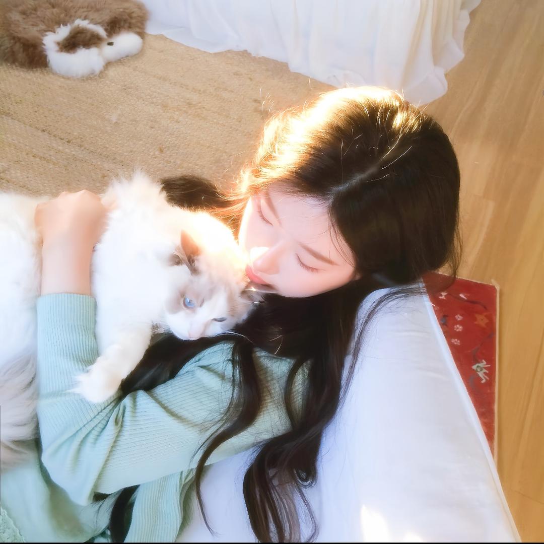 小Y.