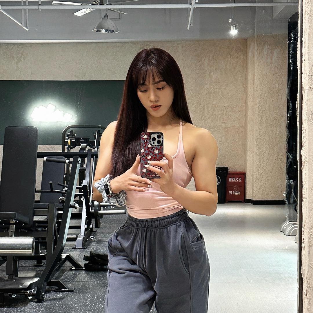璐璐吃不饱