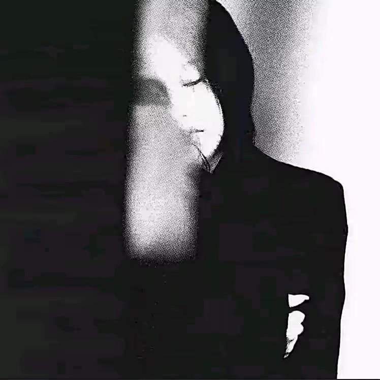 七         .