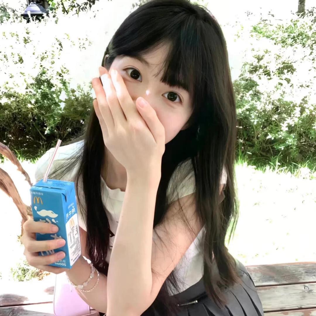 高冷的肉松小贝🥨