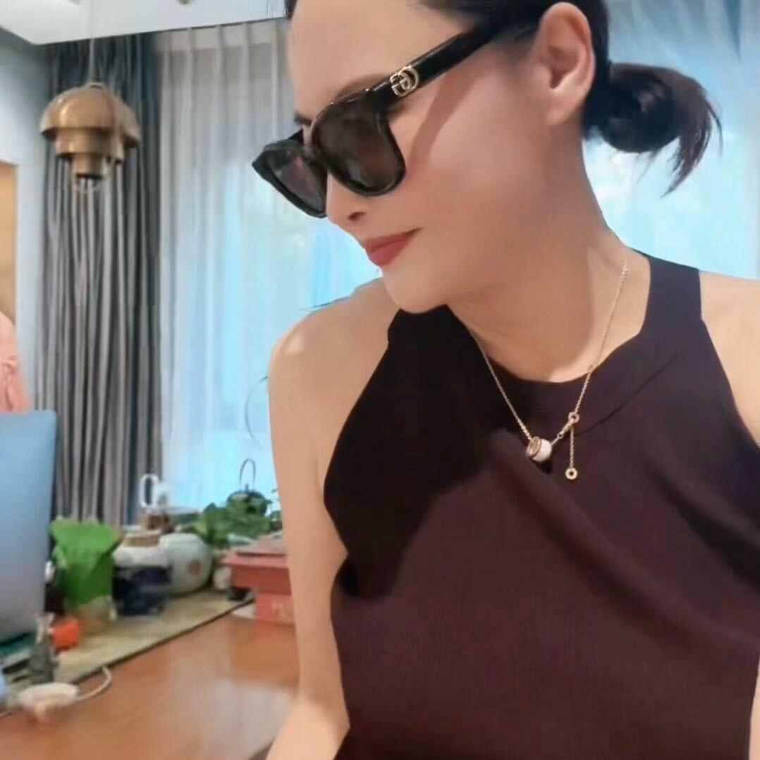 胶州希色服装店