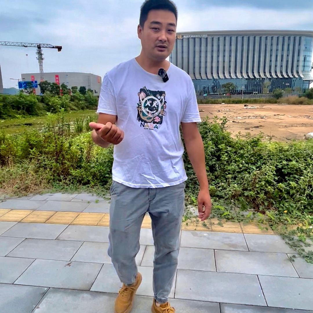 大刘在南沙