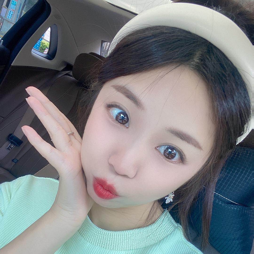 静小静