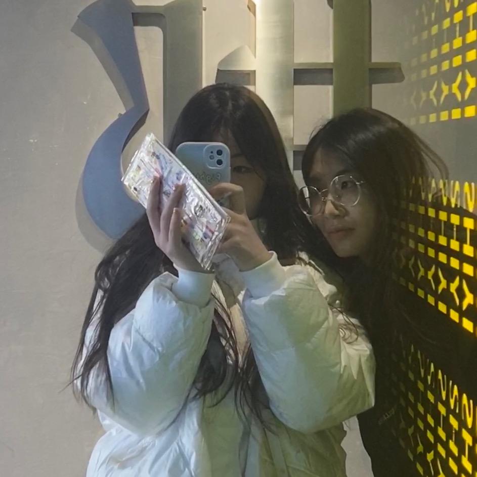 拜托要一直快乐.