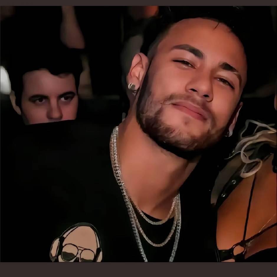 👩‍❤️‍💋‍👨