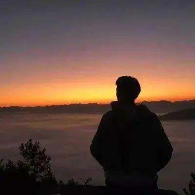 繁花落幕╭ァ那曲终人散