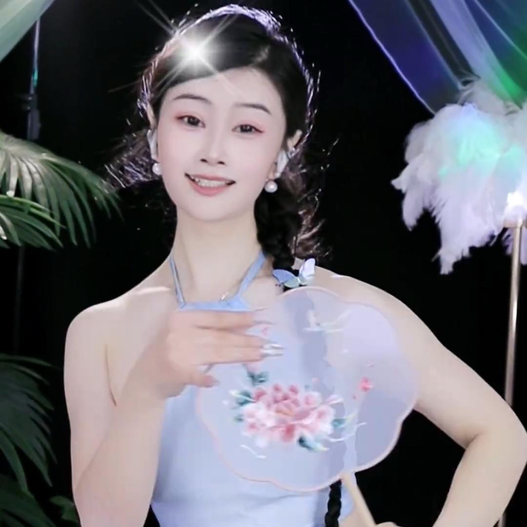 小亿