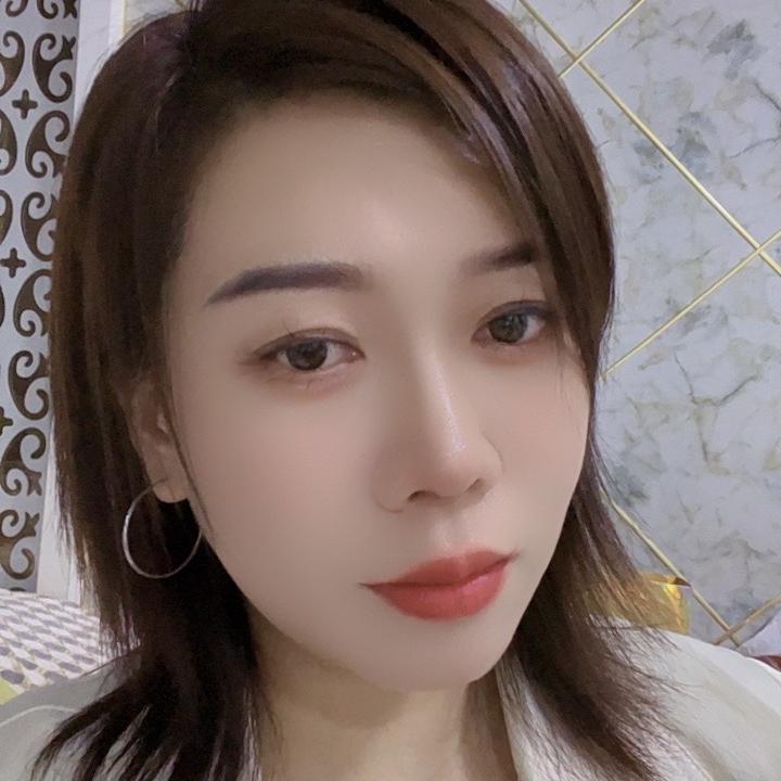天丽美妆室婚纱礼服馆