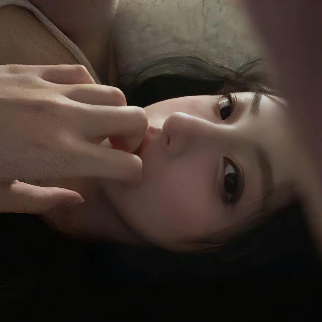 小欣.
