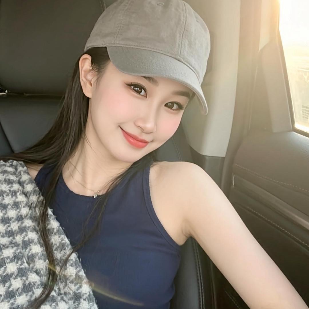冷藏车厂家小姐姐