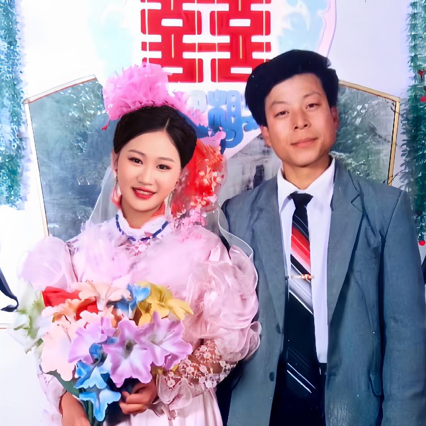地摊哥老甄