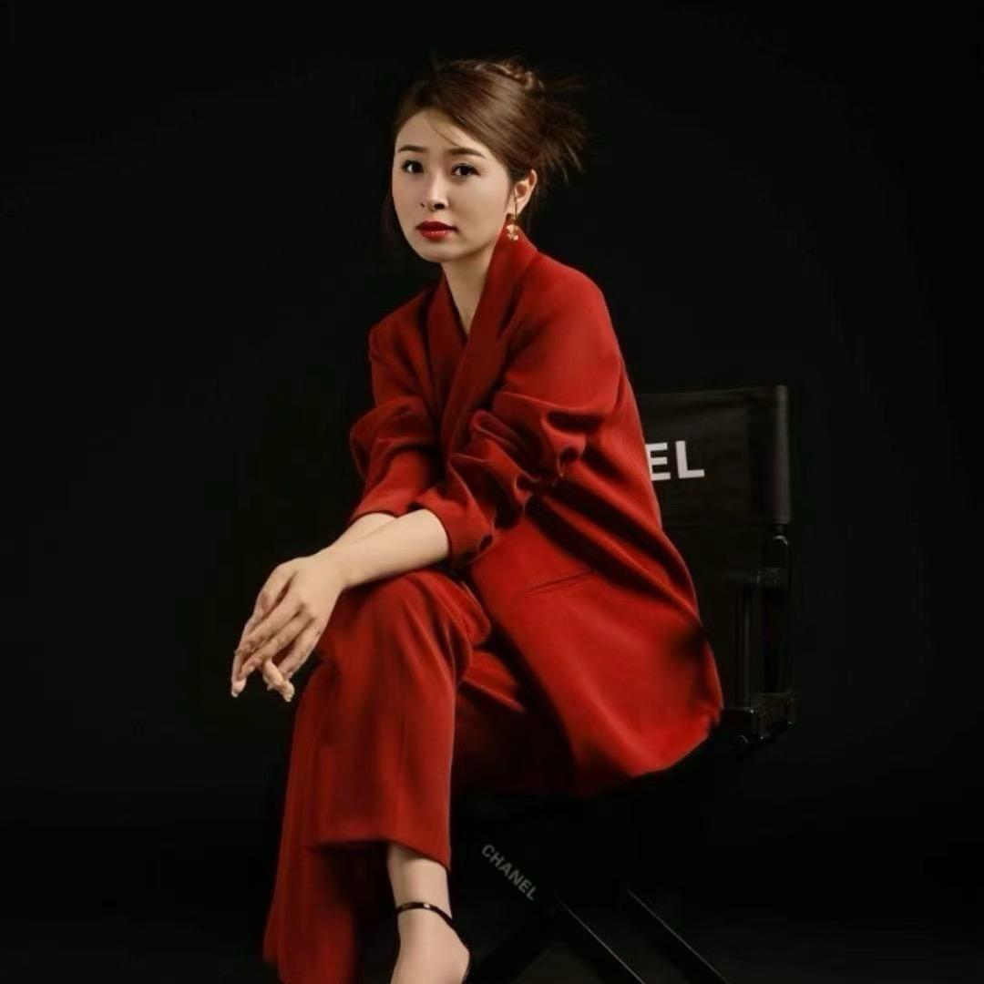 痘坑，疤痕，妊纹纹（依娜）