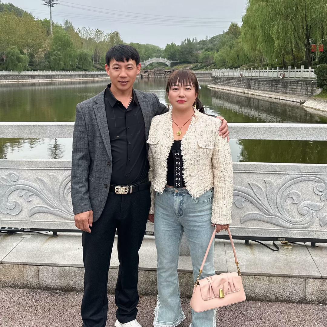 塔吊妹良美