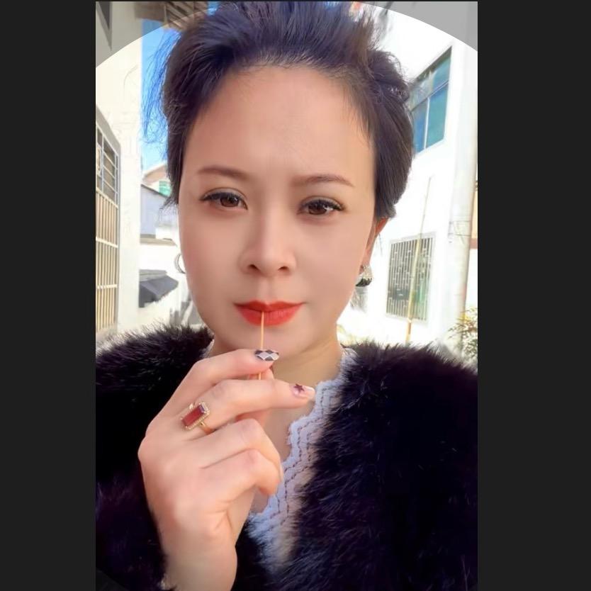 姐爱喝茶